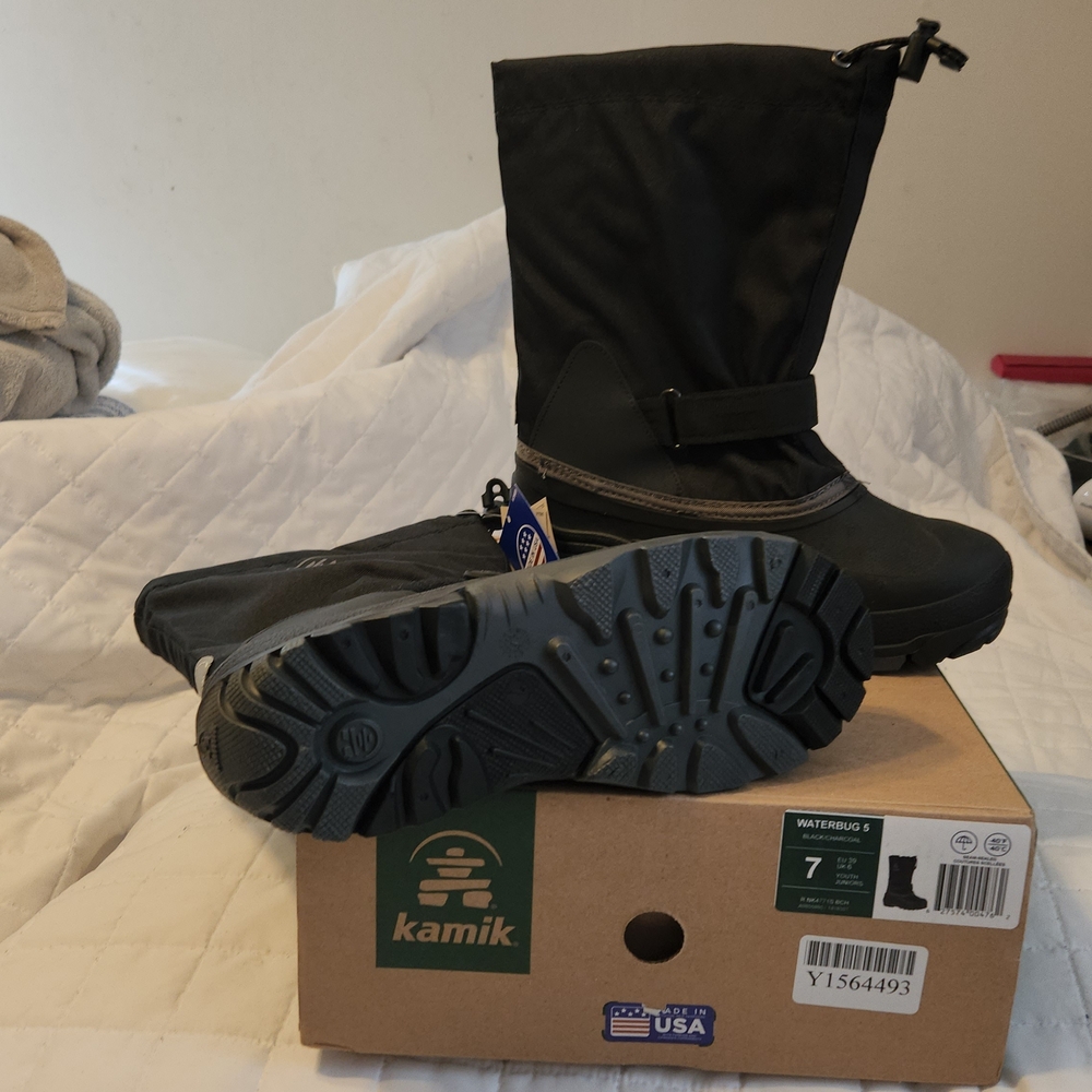 Kamik Black and Gray Kids Snow Boots - Picture 6 of 6